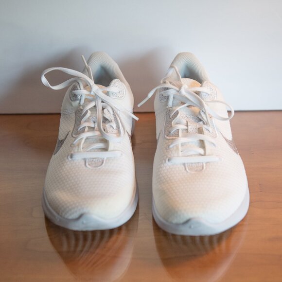 Nike Flex Experience Run 11 - Womens size 10.5 wide - Picture 4 of 8